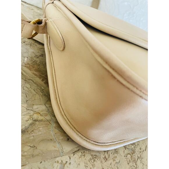 Vintage Coach City cream Bag leather Cross body city bag, Shoulder bag #9790 - Picture 6 of 11